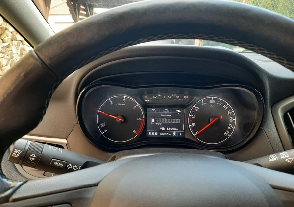 Opel Zafira cena 54900 przebieg: 199000, rok produkcji 2019 z Dębno małe 191